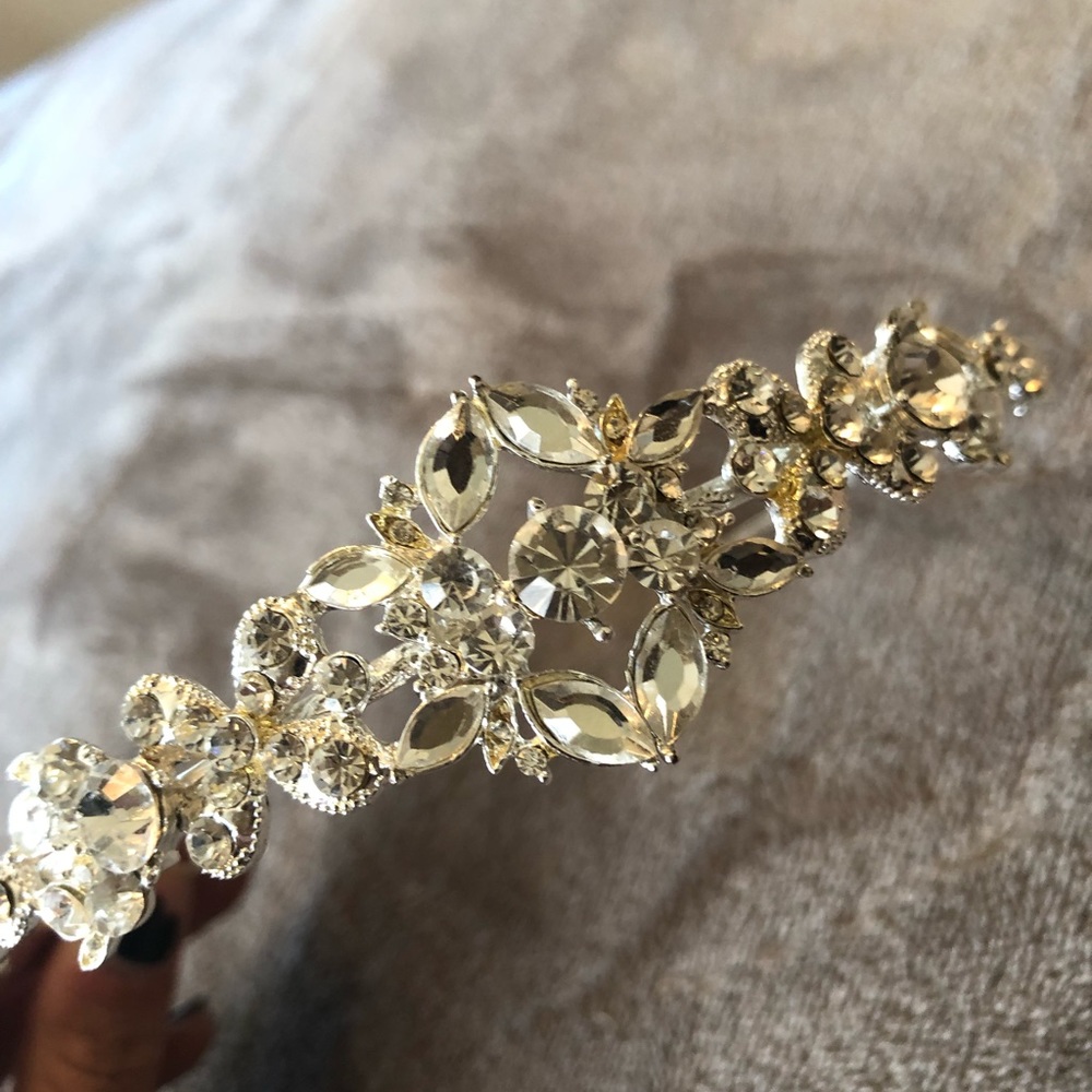 David’s Bridal diamond crown/Headband - Picture 2 of 8
